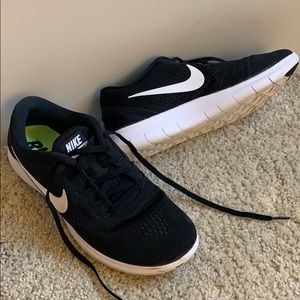 Nike Free Runs